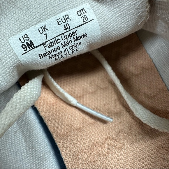 Dr Scholl's Maylee Lace Up Sneakers Geometric Silver Metallic Polka-Dot #65 - Picture 10 of 12